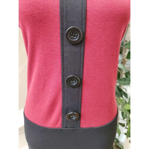 Maggy London Women's Black & Red Rayon Mock Neck Sleeveless Knee Length Dress 6 - Picture 3 of 9